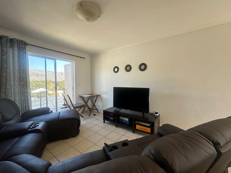 2 Bedroom Property for Sale in Sir Lowrys Pass Village Western Cape